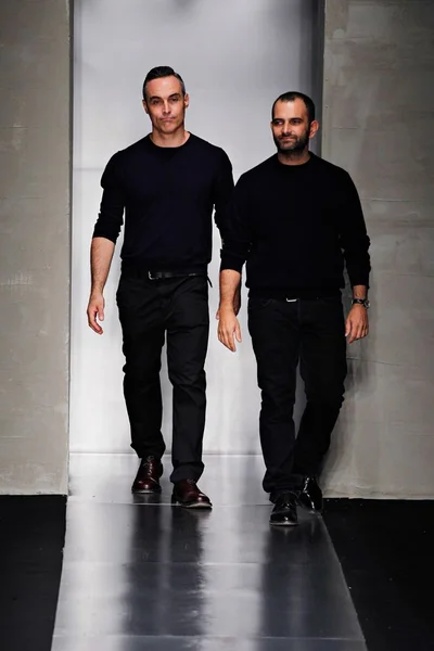 Look 37